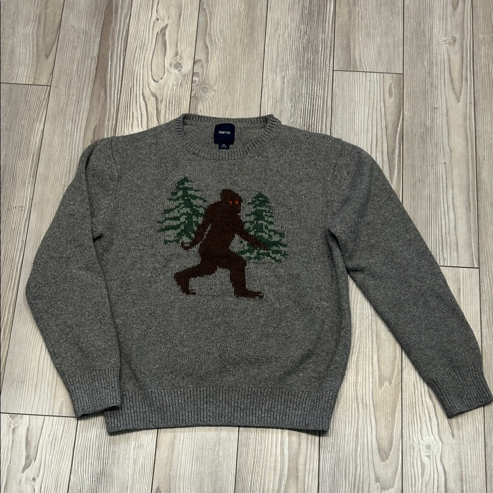 Youth Girls Gray Sasquatch Sweater Size 14/16 Cotton-Rayon Preowned